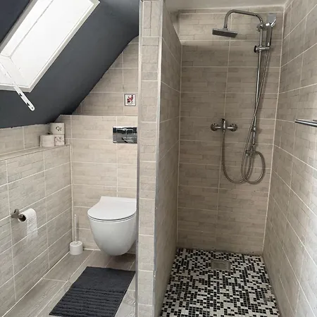 M&e Apartment *